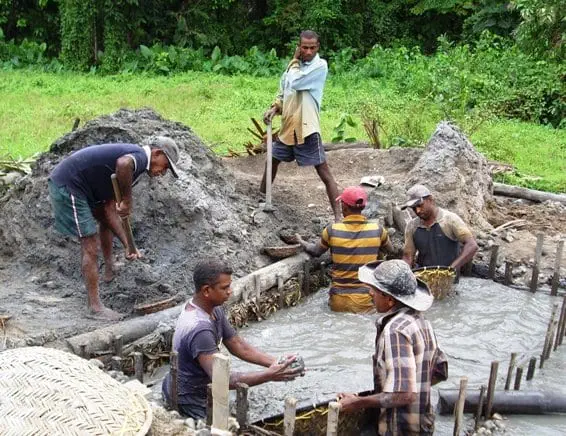 Crown-Gems-washing_pit-Sri-Lanka Ethically Sourced Jewelry